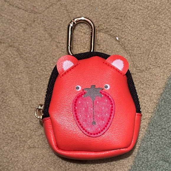 Accessories - NIB Orange Strawberry Bear Purse Keychain